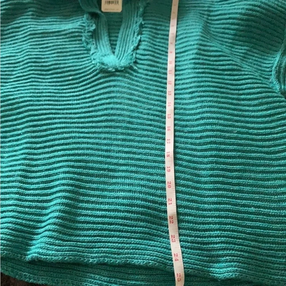 Free People Teal Oversized V Neck Sweater. NWT Retails for $108.00